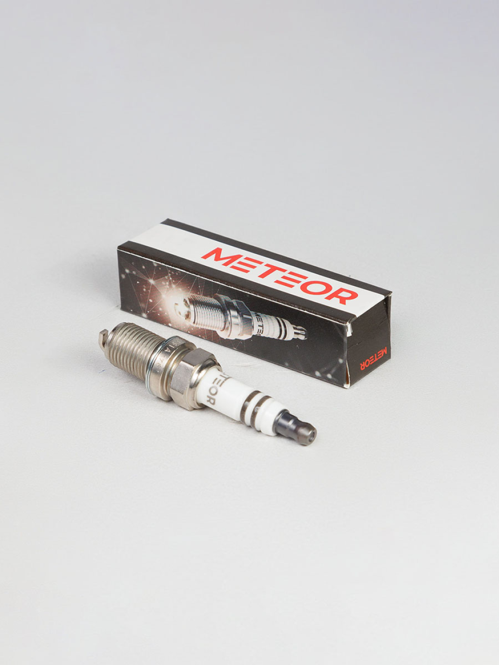 Свеча зажигания AUDI A3/A4/A6 06-/RENAULT LAGUNA 03-/MEGAN 08-/SUBARU FORESTER 98-