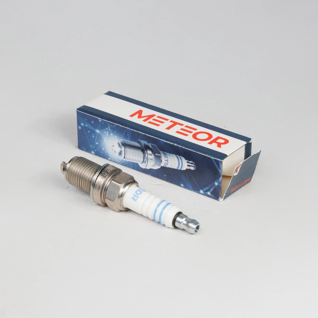 Свеча зажигания Meteor Blue Line SA 211 (FR7DCX+) на ВАЗ-2112 16 клап.