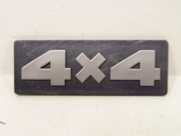 Эмблема "4х4"