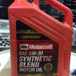 Моторное масло Ford Synthetic Blend Motor Oil 5W-20 синтетическое 0,9 л (арт. XO5W305Q3SP)